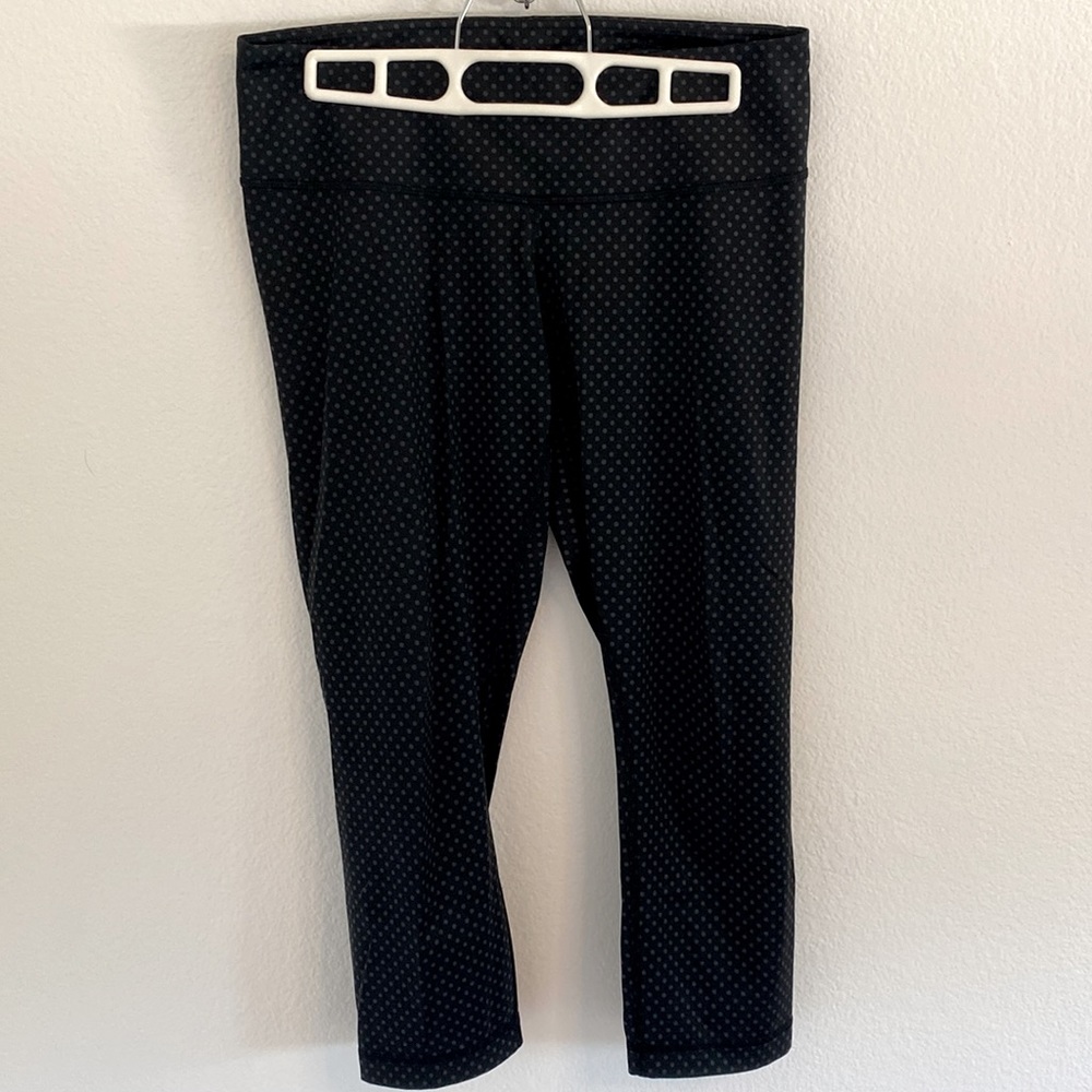 Size 8 Lululemon Capri Leggings